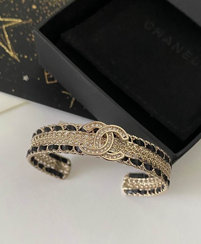 Chanel Bracelet 04yxs109
